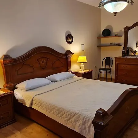 Cozy & Spacious Flat - City Centre Wilson Square Apartmán Tirana
